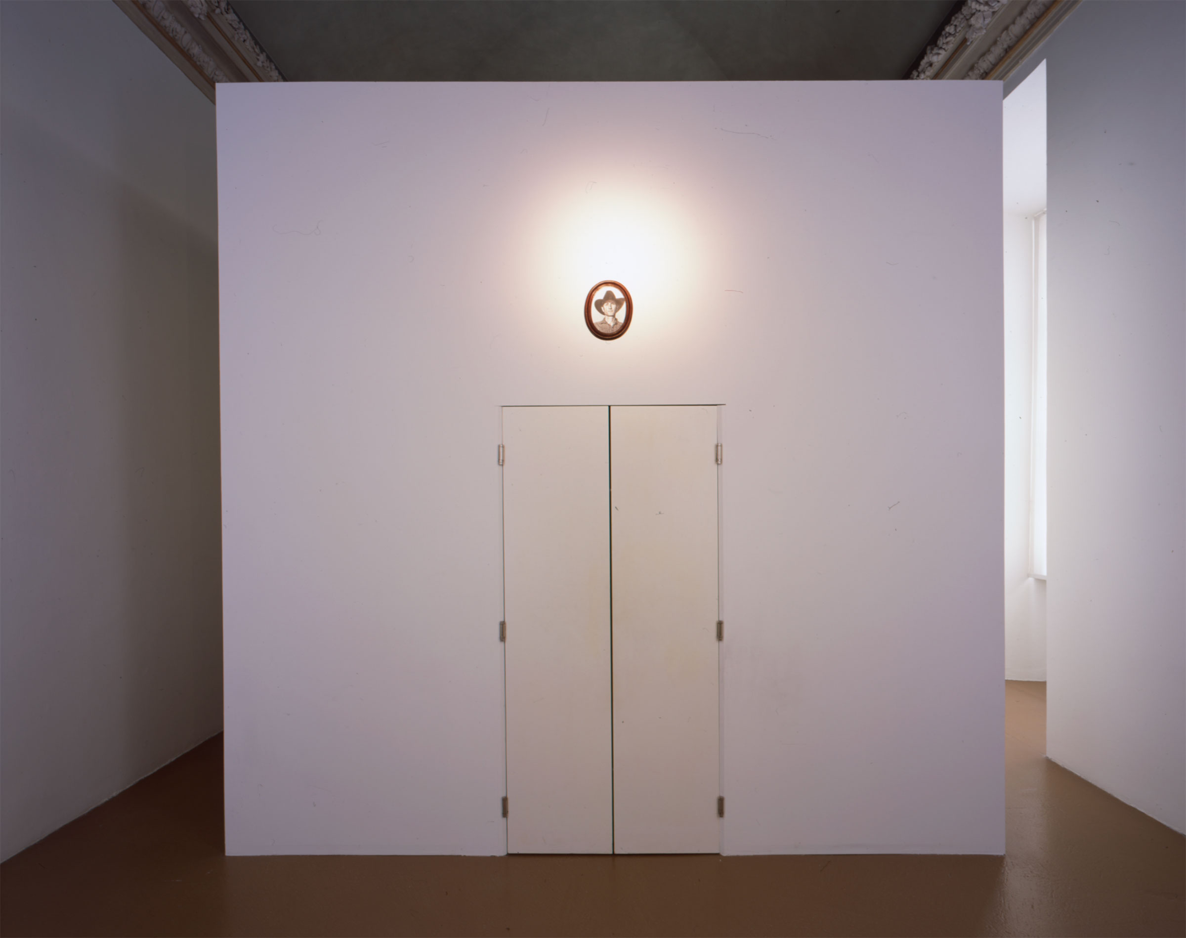 Francesco Vezzoli, Greatest Hits u2013 Milva canta Bruce Nauman u201cVattene dalla mia mente! Vattene da questa stanza!u0022